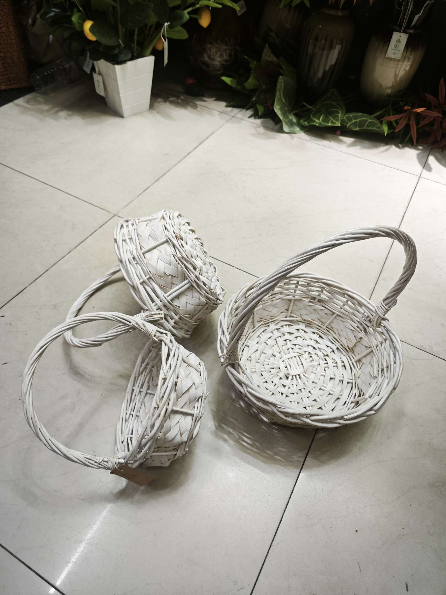 工艺品礼品装饰花桶满天星仿真花柳编提篮工艺摆件花篮装饰品细节图