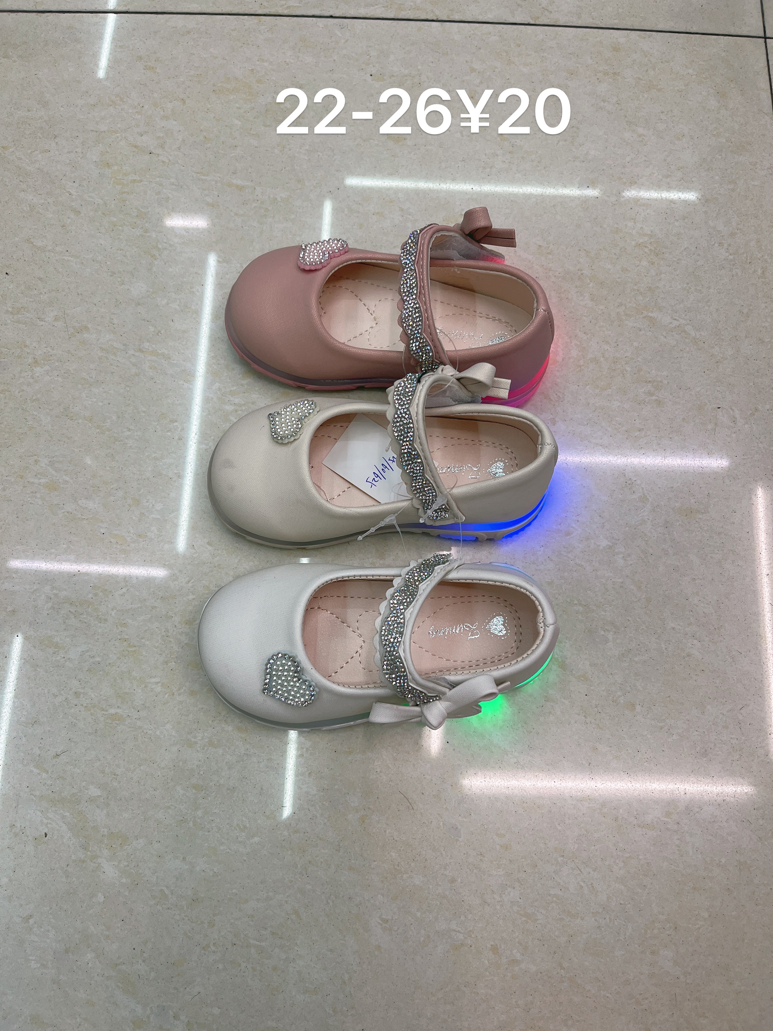 外贸童皮鞋发光小皮鞋女娃皮鞋批发（22-26）码