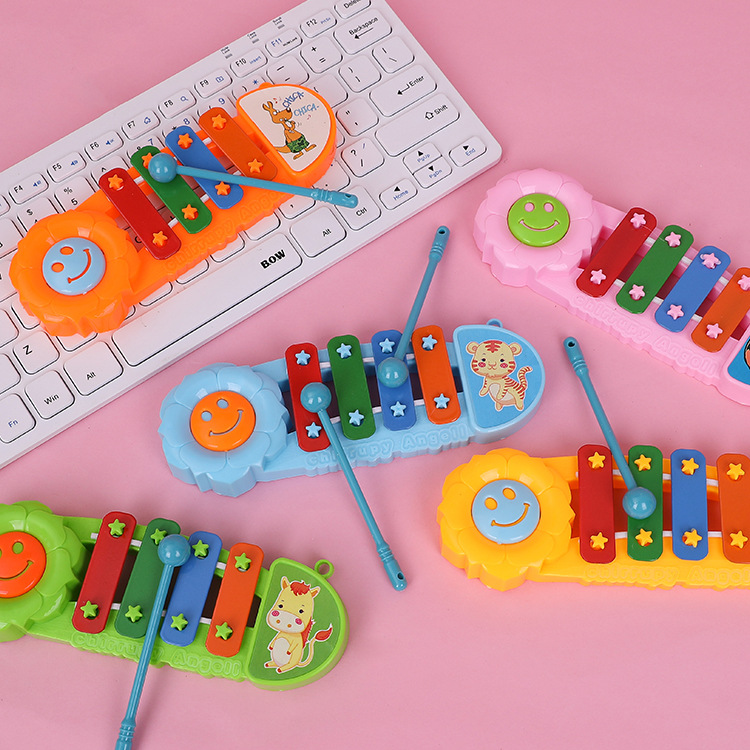 Infant and toddler cartoon mini hand-played piano, children's plastic percussion instrument, baby music early education toy, gift toy full figure