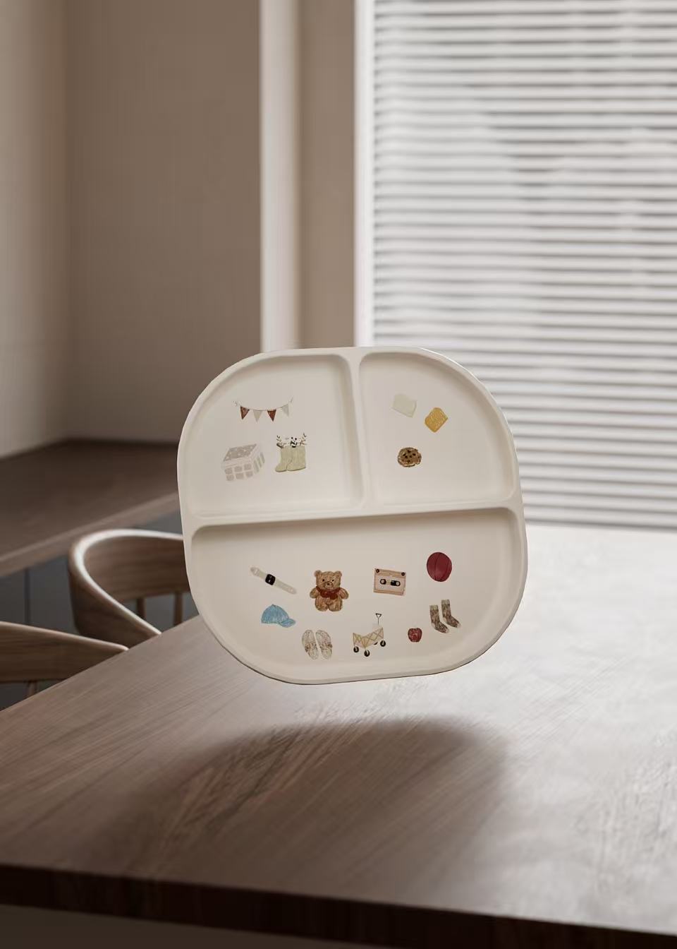 喂养餐具实物图