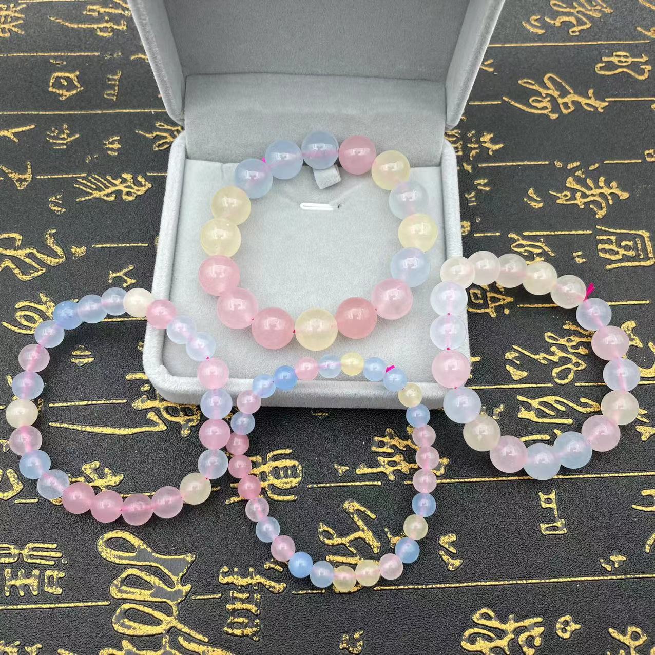 Peach round bead bracelet with gradient color and ice-transparent dual-color bracelet for girls, student hand-held imitation crystal glass bead bracelet details Picture
