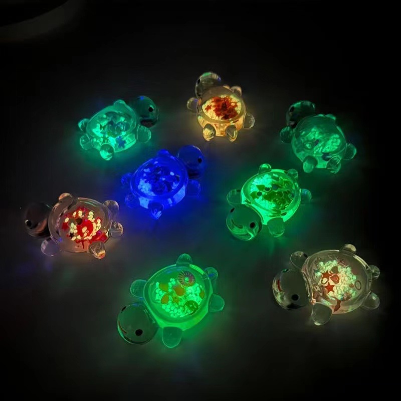 New luminous translucent translucent turtle, cute diy cream glue accessories, student desktop ornaments, trendy accessories Application Scenario