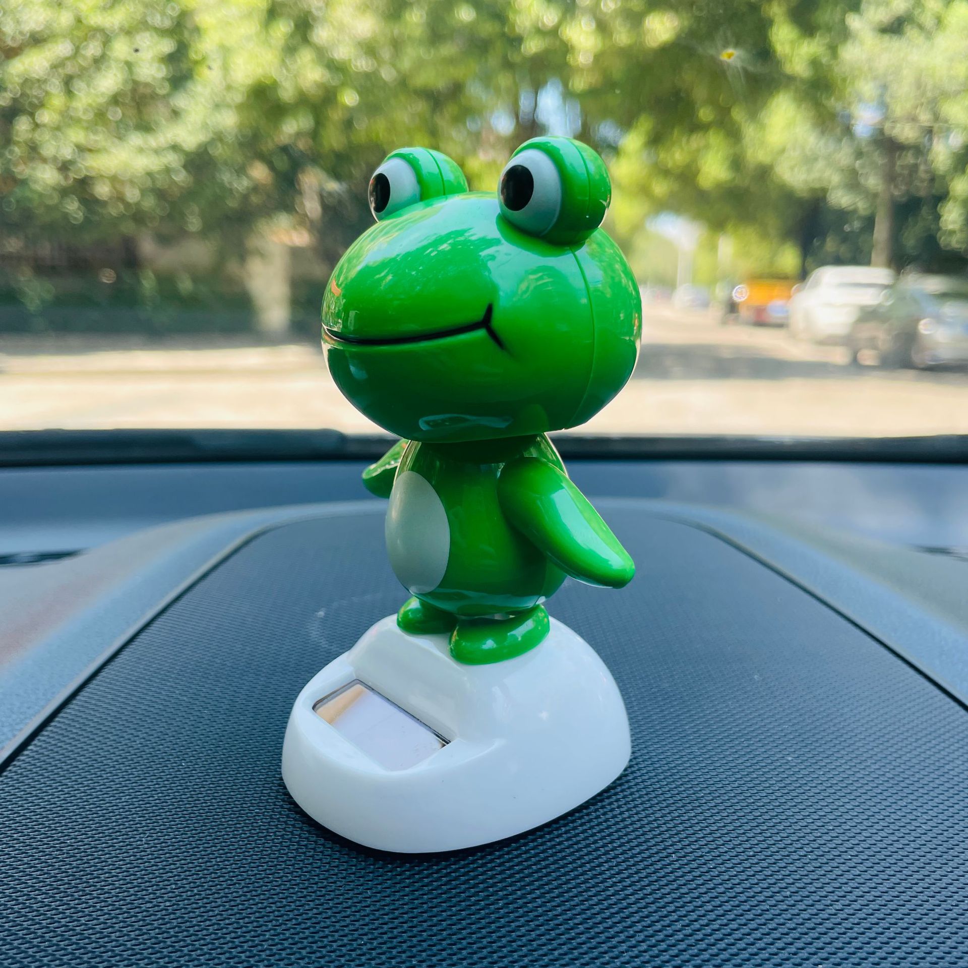 汽车摆件实物图