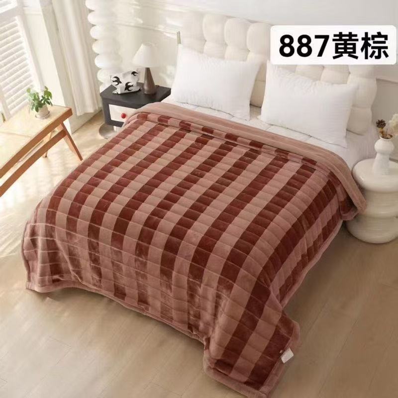High-end blanket, double-layer red autumn and winter blanket, thickened, wedding dowry, wedding warmth, medium thick high-end cover blanket, cloud blanket Item Picture
