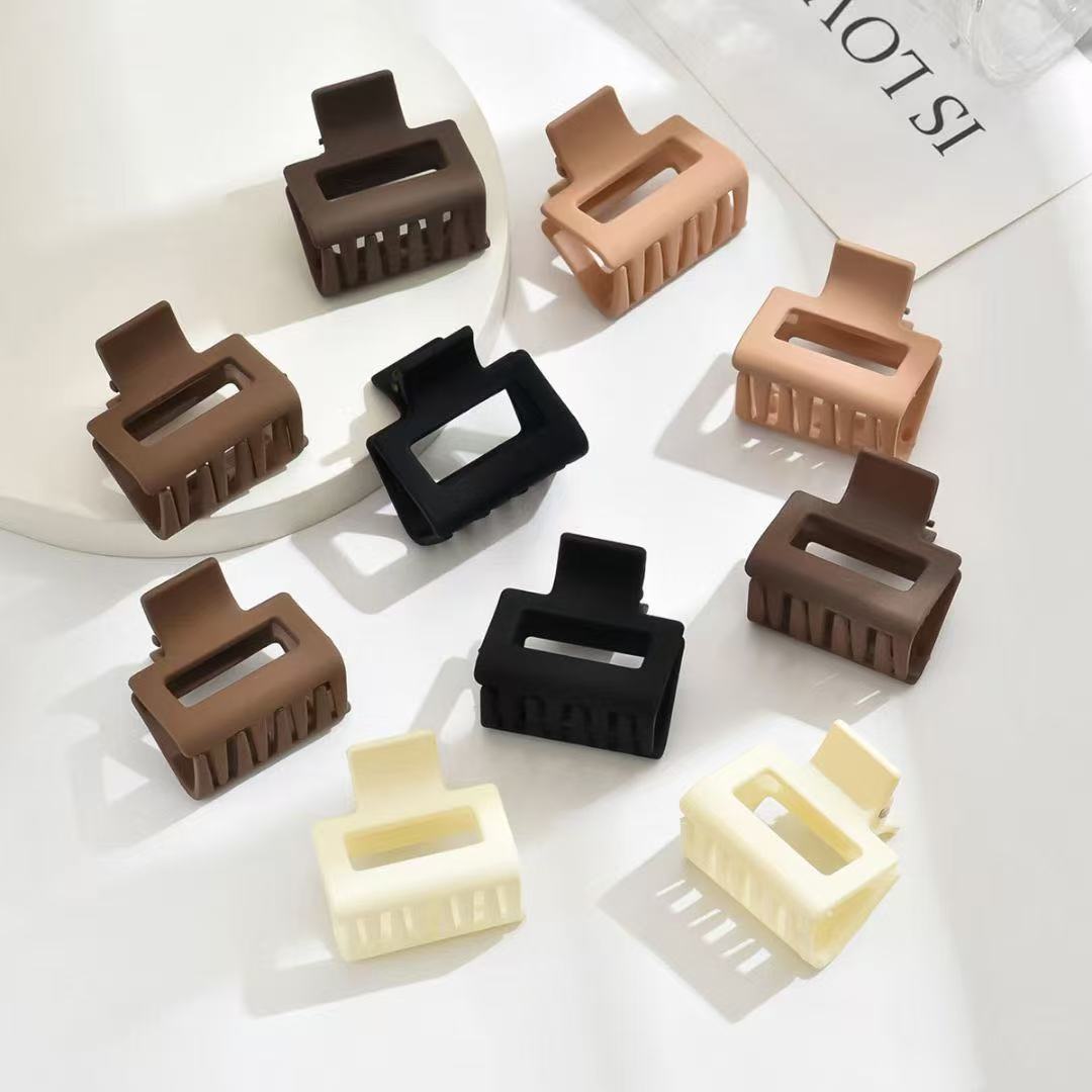 Fusheng // Retro matte hair clip, back of the head for bathing, hair accessory, ponytail, simple acrylic updo, square shark clip thumbnail