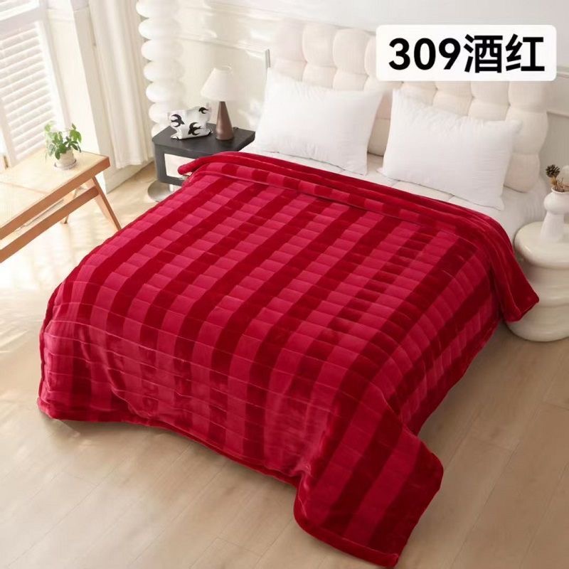 High-end blanket, double-layer red autumn and winter blanket, thickened, wedding dowry, wedding warmth, medium thick high-end cover blanket, cloud blanket details Picture