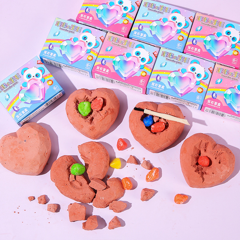 The Love Gemstone Archaeological Excavation Toy Kindergarten gave gifts to all the students in the class. The children excavated gemstones through archaeological excavation Application Scenario