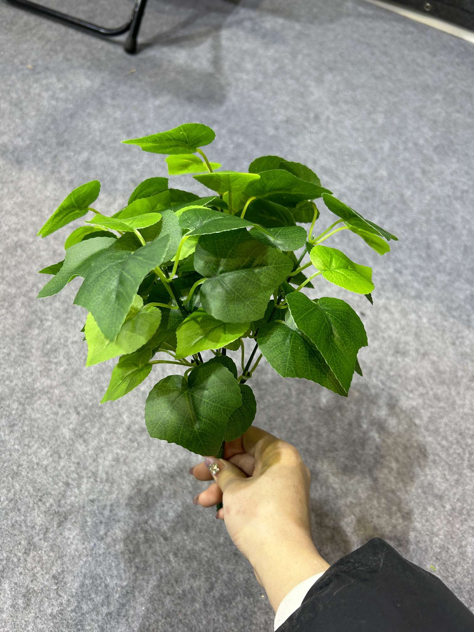A variety of 7-prong green plant simulation plant handicrafts, gifts, creative handcrafted artworks, home decoration collectibles to choose from detail image 7