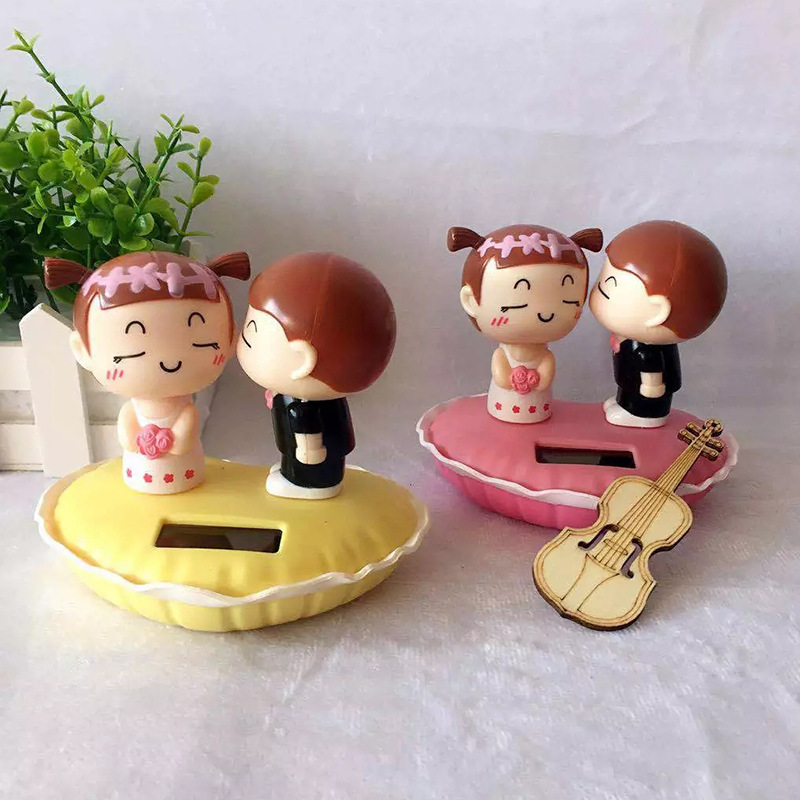 创意新款桃心情侣娃娃汽车摆件 卡通娃娃婚庆车载饰品创意工艺结婚版kiss