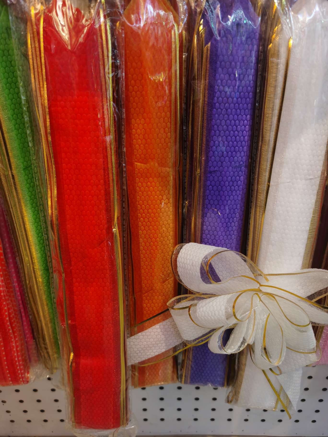 50雪纱石头纹金边