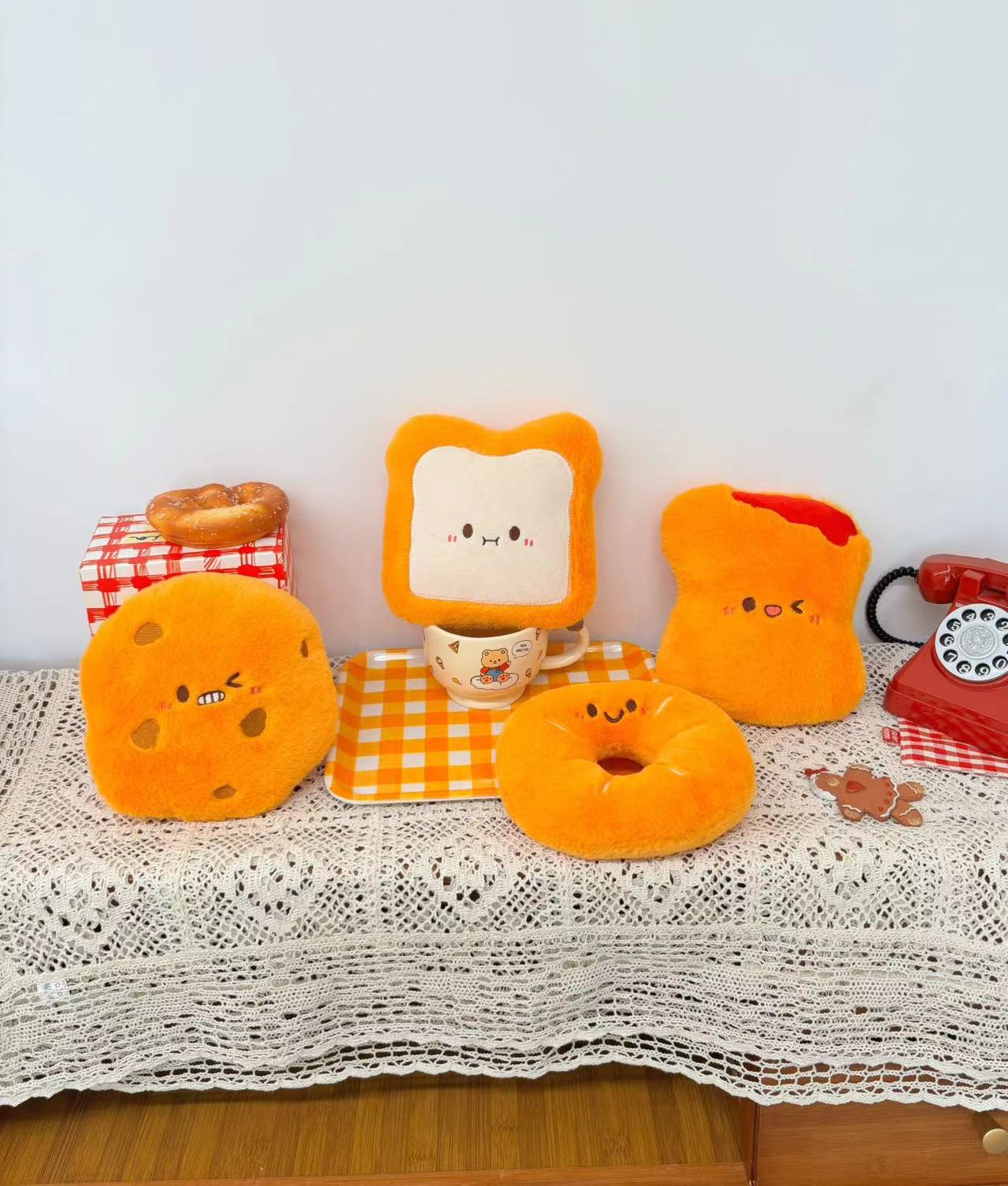 Bread series plush toy figurines are cute toys