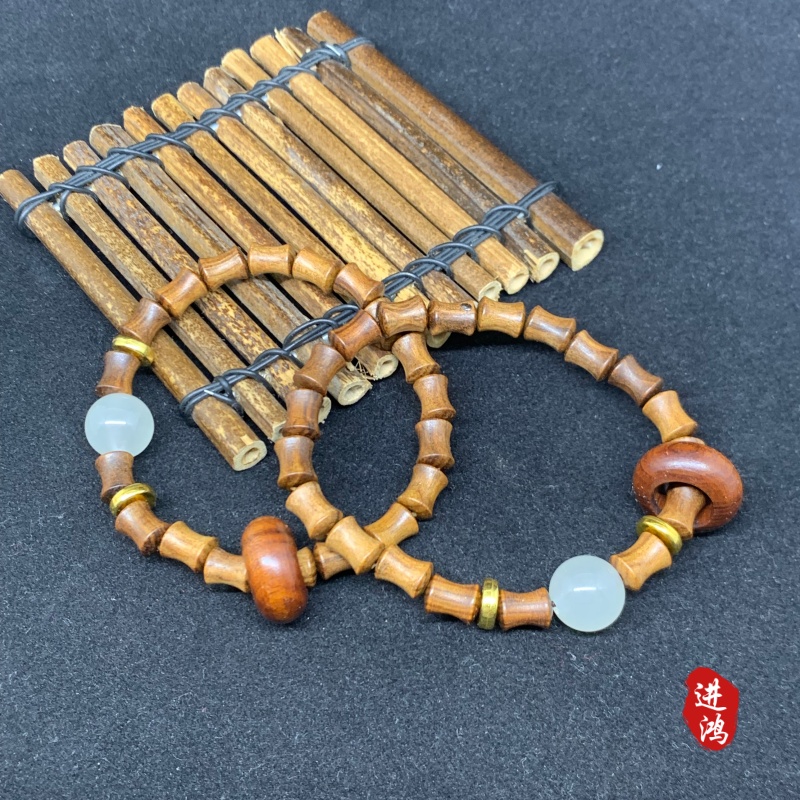 Circular bamboo joint black rosewood bracelets, cultural and artistic bracelets, tourist attractions · National Trend travel bracelets, natural texture, fashionable and elegant, a must-have bestseller for shopping center stalls Application Scenario