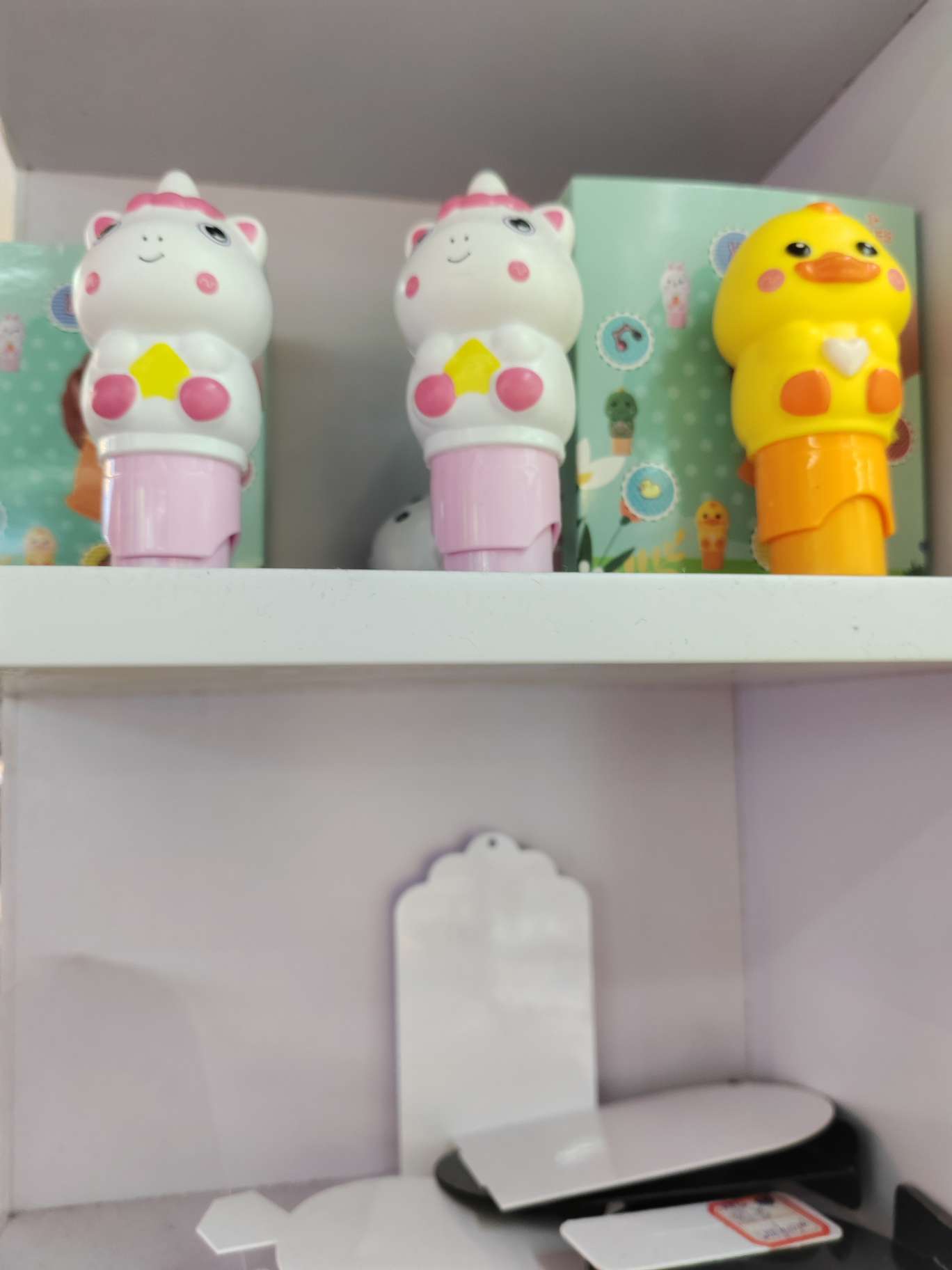 塑料工艺品实物图