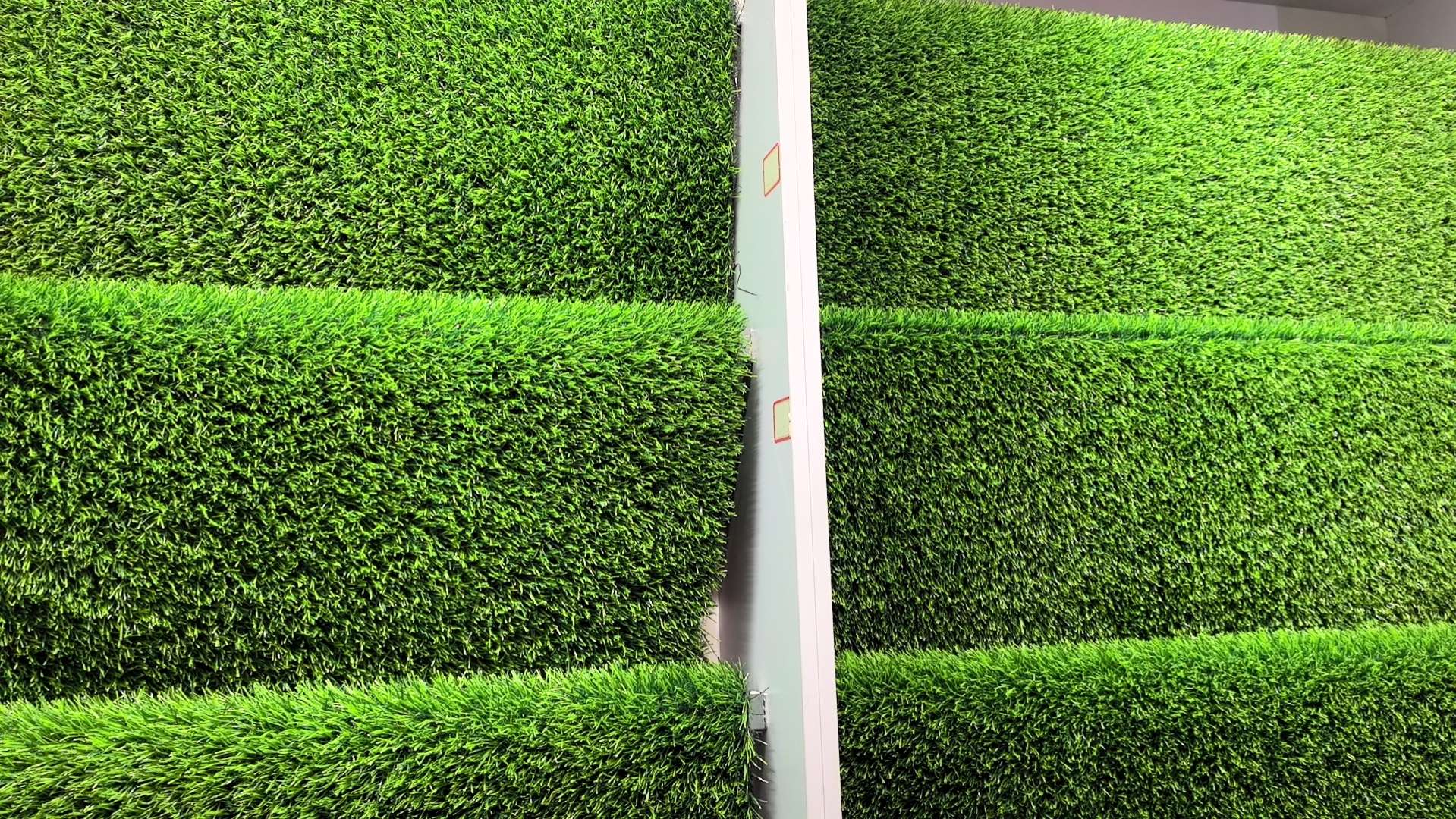 仿真草坪。足球场专用。围挡工地都可以用