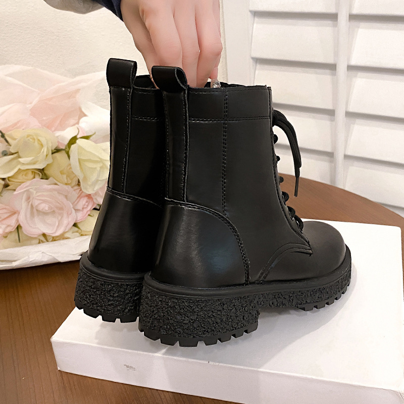 Cross-border bestseller plus-size women's mid-high top fleece warm and versatile Dr. Martens boots for autumn and winter Application Scenario