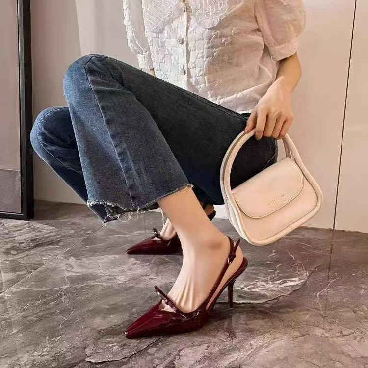 The new style of the women's 2025 summer collection, featuring a bow and a stylish back strap, pointed high-heeled sandals Application Scenario