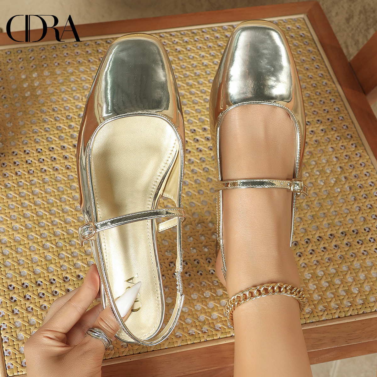 Cross-border new style Ma Lizhen flat single shoes, flip-top and backheel sandals, elegant commuting women's shoes, versatile shoes consignment Application Scenario