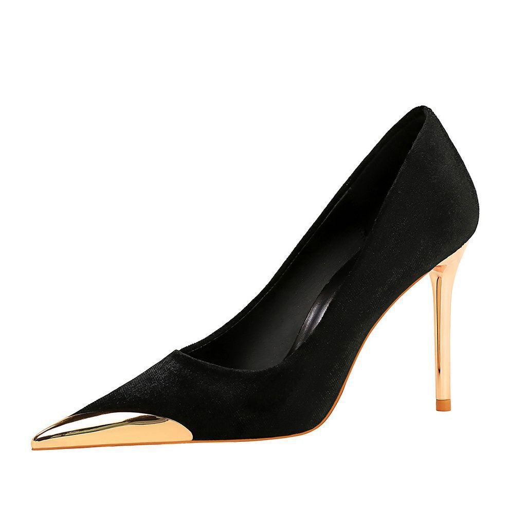 Women's height-increasing summer versatile trendy fashion shoes, anti-slip pointed-toe shoes 2025, gentle women's single shoes, one-step wearing for the whole year, outerwear with a headband Item Picture