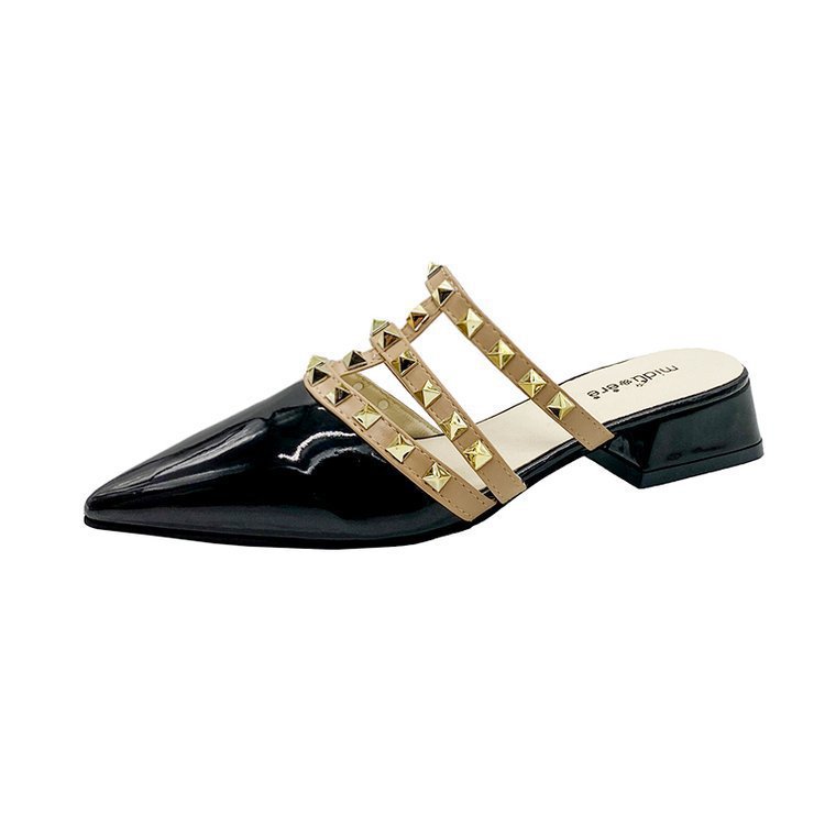 Rivet shoes, French-style rivet flip-flops, women's summer outerwear, flat summer, Korean-style patent leather, pointed toe, half-toe flip-flops Item Picture