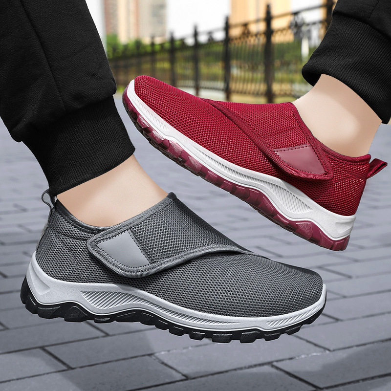 Jinshi Yuan - Women's casual shoes, breathable single shoes, processing and customization, Soft-soled comfortable women's shoes for middle-aged and elderly mothers Application Scenario