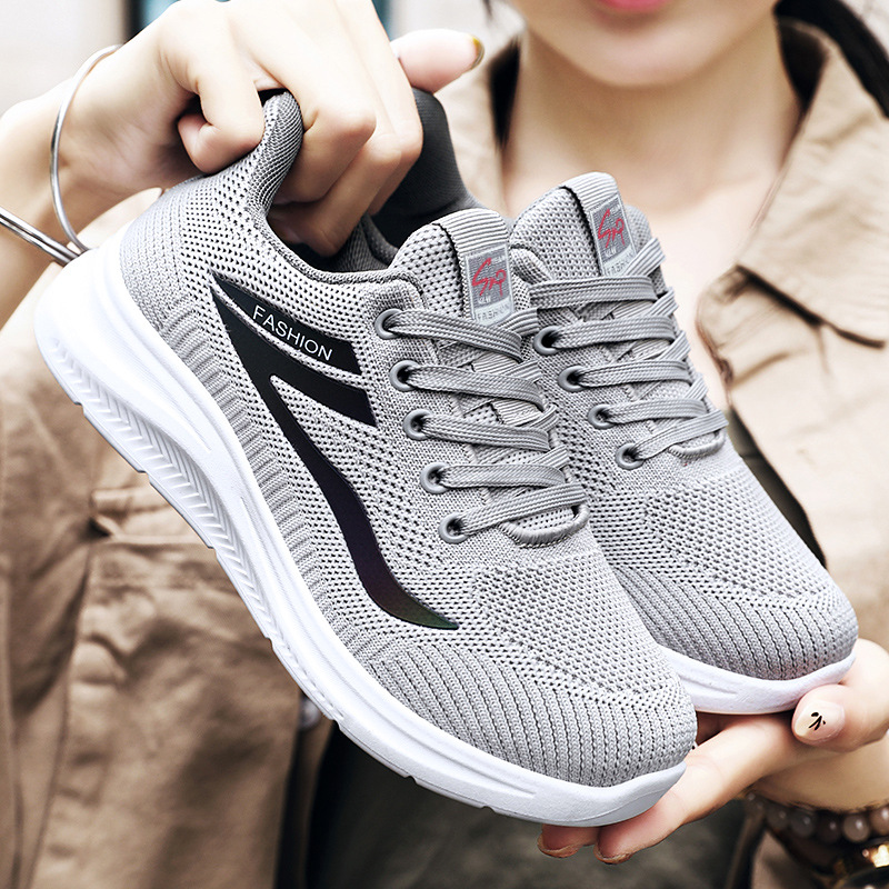 Jinshi Yuan - Women's Shoes Processing and Customization Cross-border Women's Shoes, Flying woven breathable sports single shoes, fashionable and versatile casual shoes Application Scenario