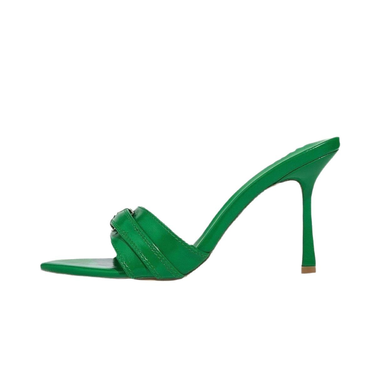 Cross-border 2025 European and American summer new women's shoes, buckled leather high-heeled mules, sandals, elegant outerwear, flip-flops Application Scenario