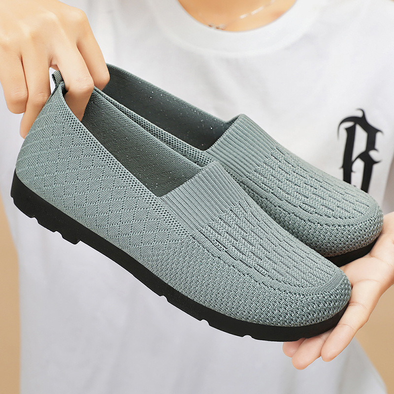 Spring new style of old Beijing cloth shoes for women, breathable mesh soft sole casual shoes for middle-aged and elderly mothers, available for distribution Application Scenario
