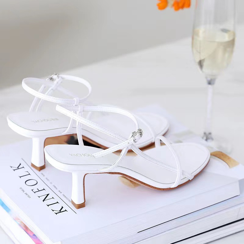 The 2024 new summer trend of women's sandals, the same thin-heeled one-shoulder buckle high-heeled sandals, sexy toe-exposing Korean version Specification drawing