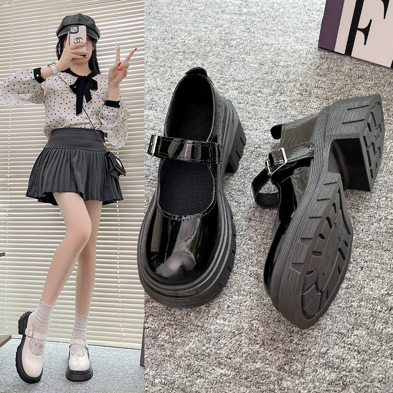 The 2025 summer new thick-soled small leather shoes, one-shoulder buckle round toe, elegant mid-heel, versatile and comfortable Mary Jane shoes full figure
