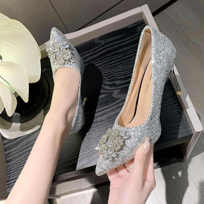 Water diamond sequined low-heeled high heels for women 2025 summer new style. One-foot women's shoes with thin heels that don't get tired. Wear a single shoe outside Application Scenario