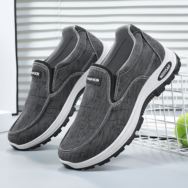 Jinshiyuan - New men's shoes, thick-soled casual shoes, one-foot single shoes, walking casual shoes, soft-soled dad shoes Application Scenario