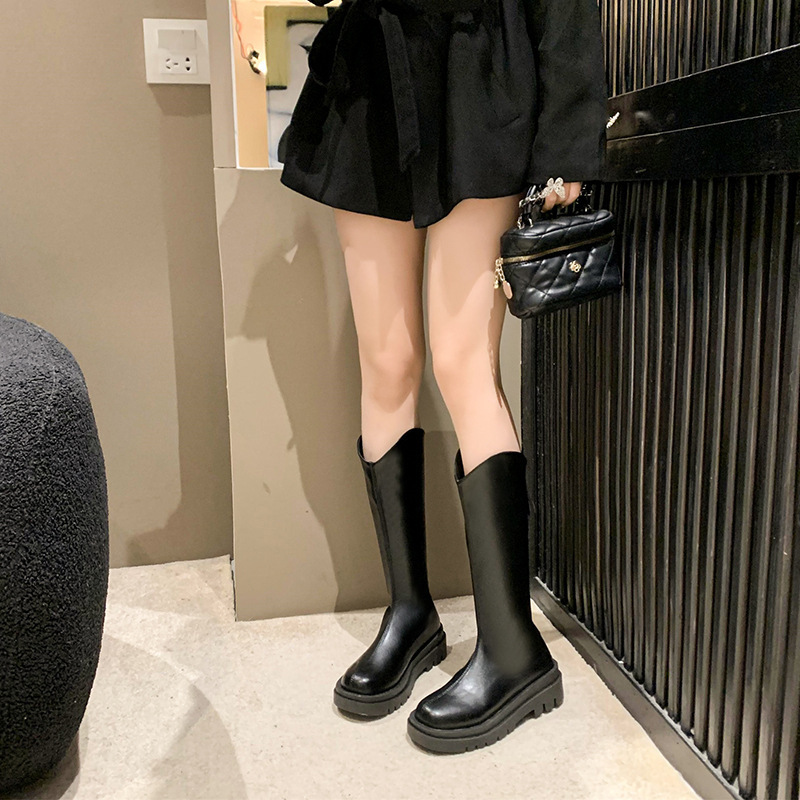 For petite women, the new autumn and winter 2024 knight boots with fleece for slimming are perfect for children. Korean style trend full figure