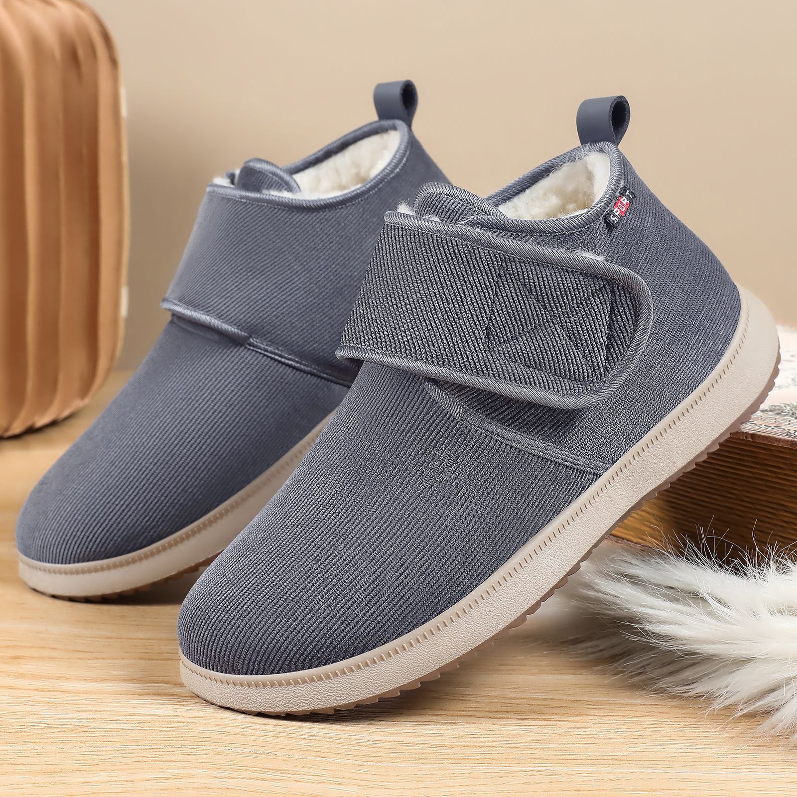 Men's cotton shoes, one-piece consignment, snow boots, Velcro style men's boots, middle-aged and elderly dad shoes, fleece and thickened cotton boots details Picture