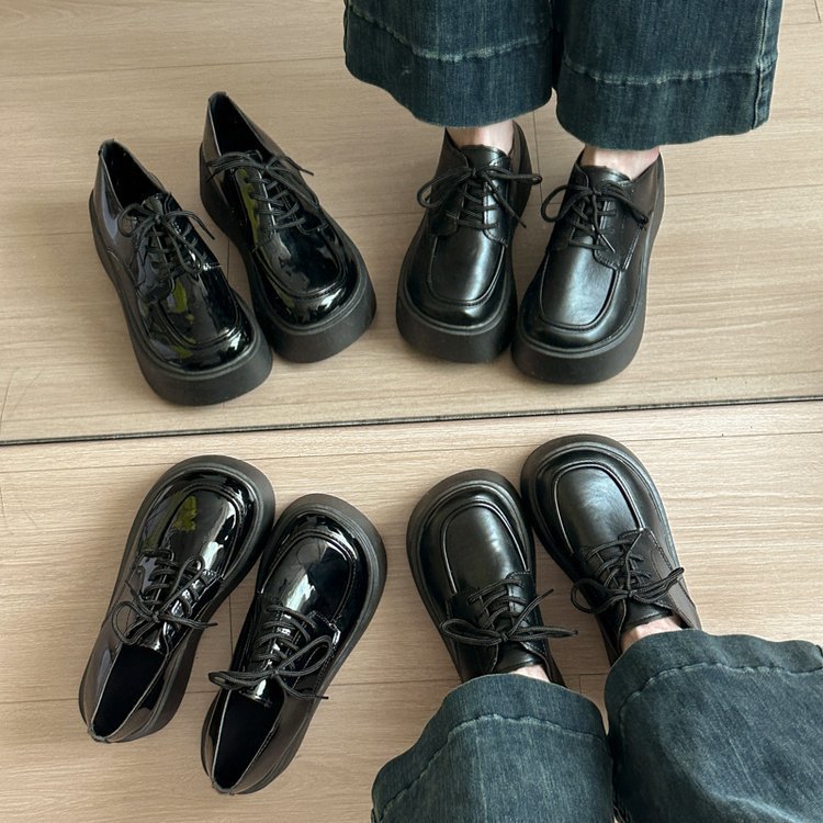 Thick-soled single shoes for women, Spring and Autumn 2025 new round toe lace-up small leather shoes, British-style student loafers details Picture