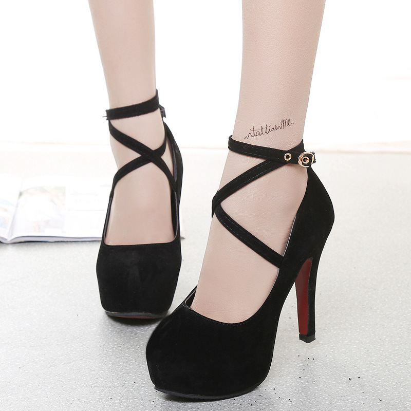 Spring new style of European and American high heels for foreign trade, pointed-toe shoes, belt buckle, thick-heeled high heels, fashionable sandals, women's plus-size full figure
