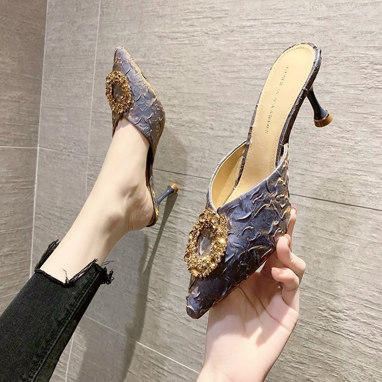 The new French rhinestone high heels with thin heels and black flip-flops for women wearing half slippers in summer 2023 full figure