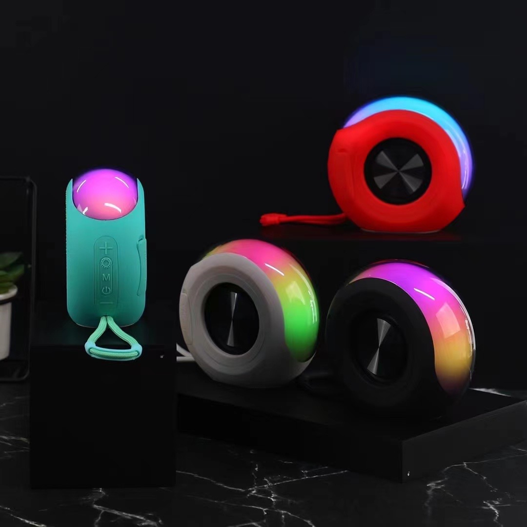 New wireless Bluetooth speaker, outdoor waterproof, portable, super heavy subwoofer with RGB light, gaming speaker Application Scenario