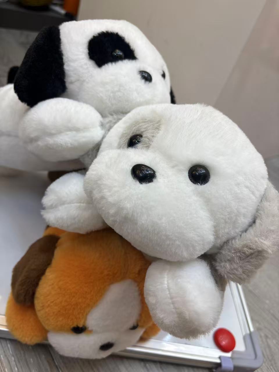 A cute plush toy doll is a birthday gift for my girlfriend to comfort her dog Item Picture