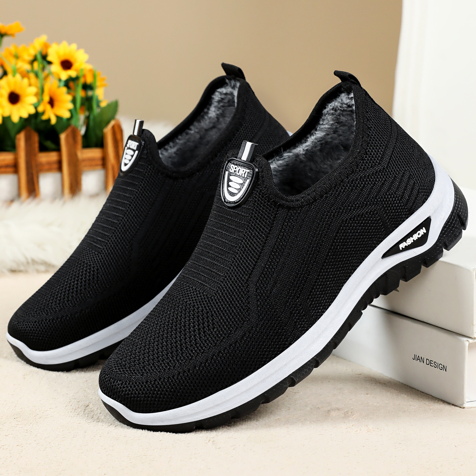 Versatile women's shoes, cross-border large-sized cotton shoes, one-foot cotton boots, fleece thickened women's ankle boots, cold-proof and warm women's boots Application Scenario