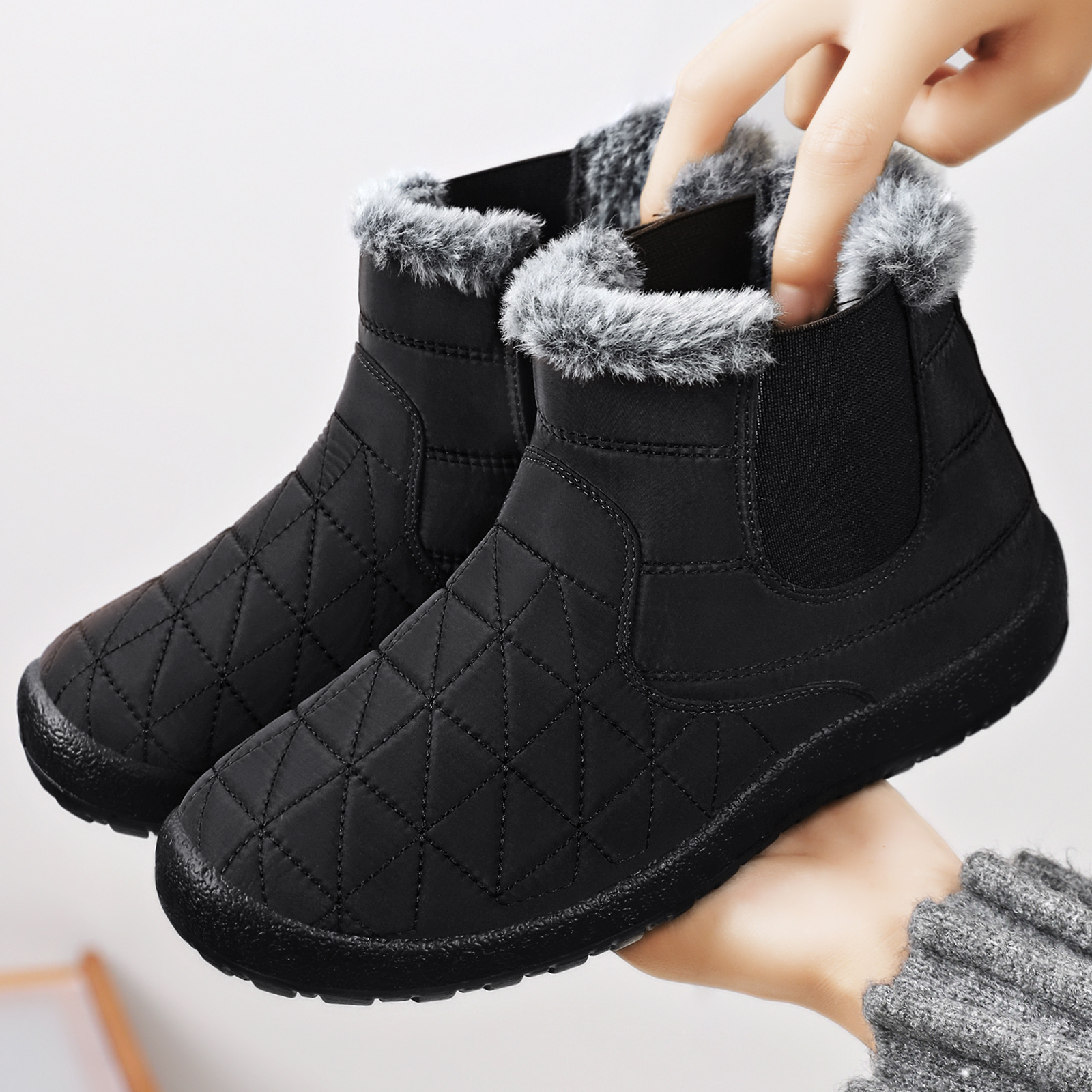 Women's snow boots, cross-border TEMU consignment, cotton shoes, cold-proof and warm cotton boots, fleece and thickened women's boots, versatile women's shoes Application Scenario