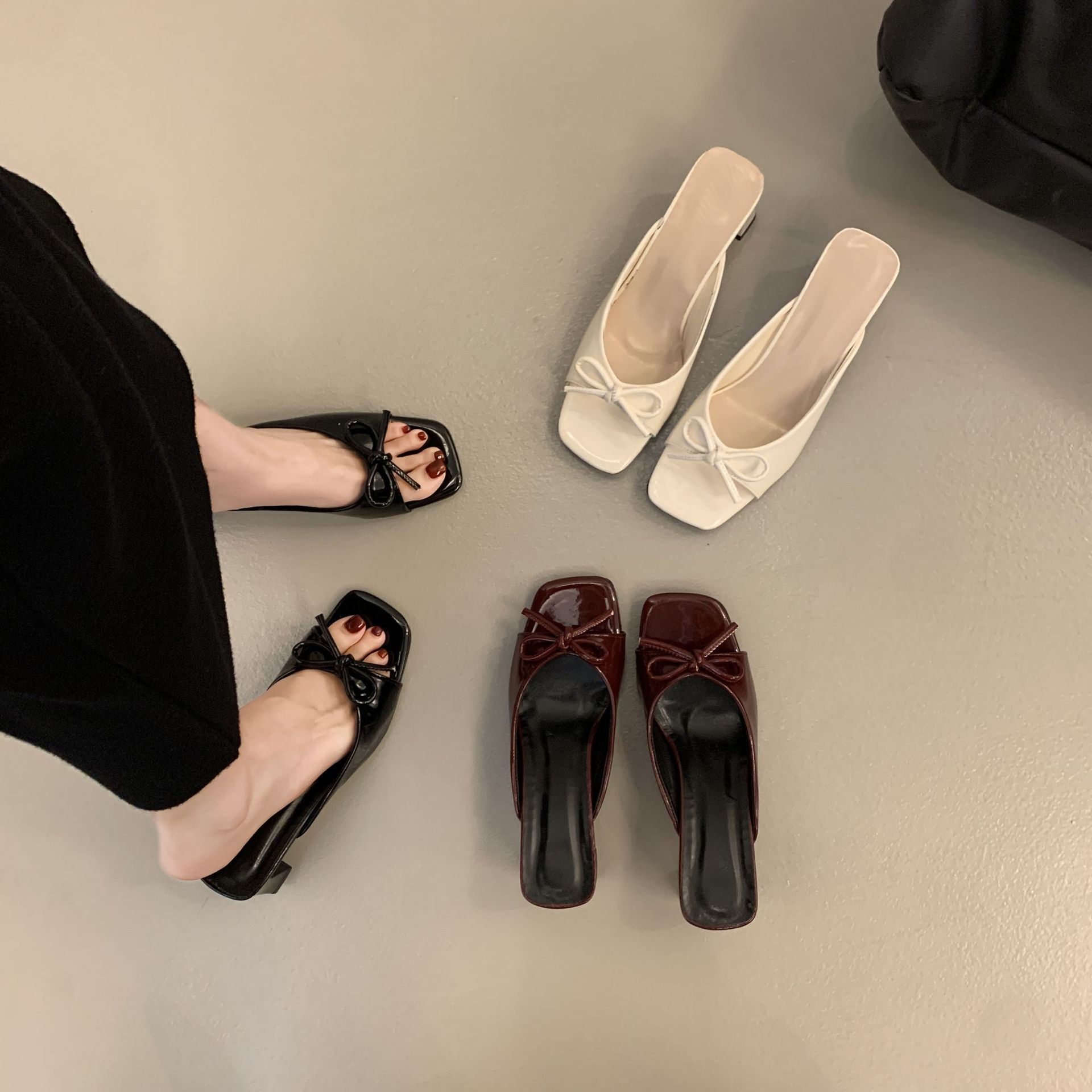 French bow thick-heeled flip-flops for women to wear outside, 2025 new summer cross-border large-sized fish-mouth open-toe high heels details Picture