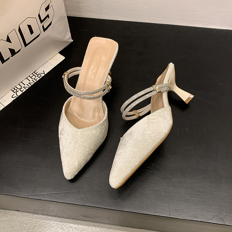 Women's mid-heel flip-flops, summer outerwear, pointed-toe thin-heel rhinestone back empty single shoes, 2025 new style Application Scenario