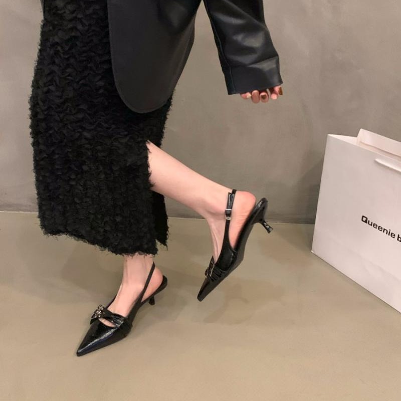 Niche high heels, red flip-flops, fairy shoes, 2024 new spring/Summer black French pointed-toe single shoes Application Scenario