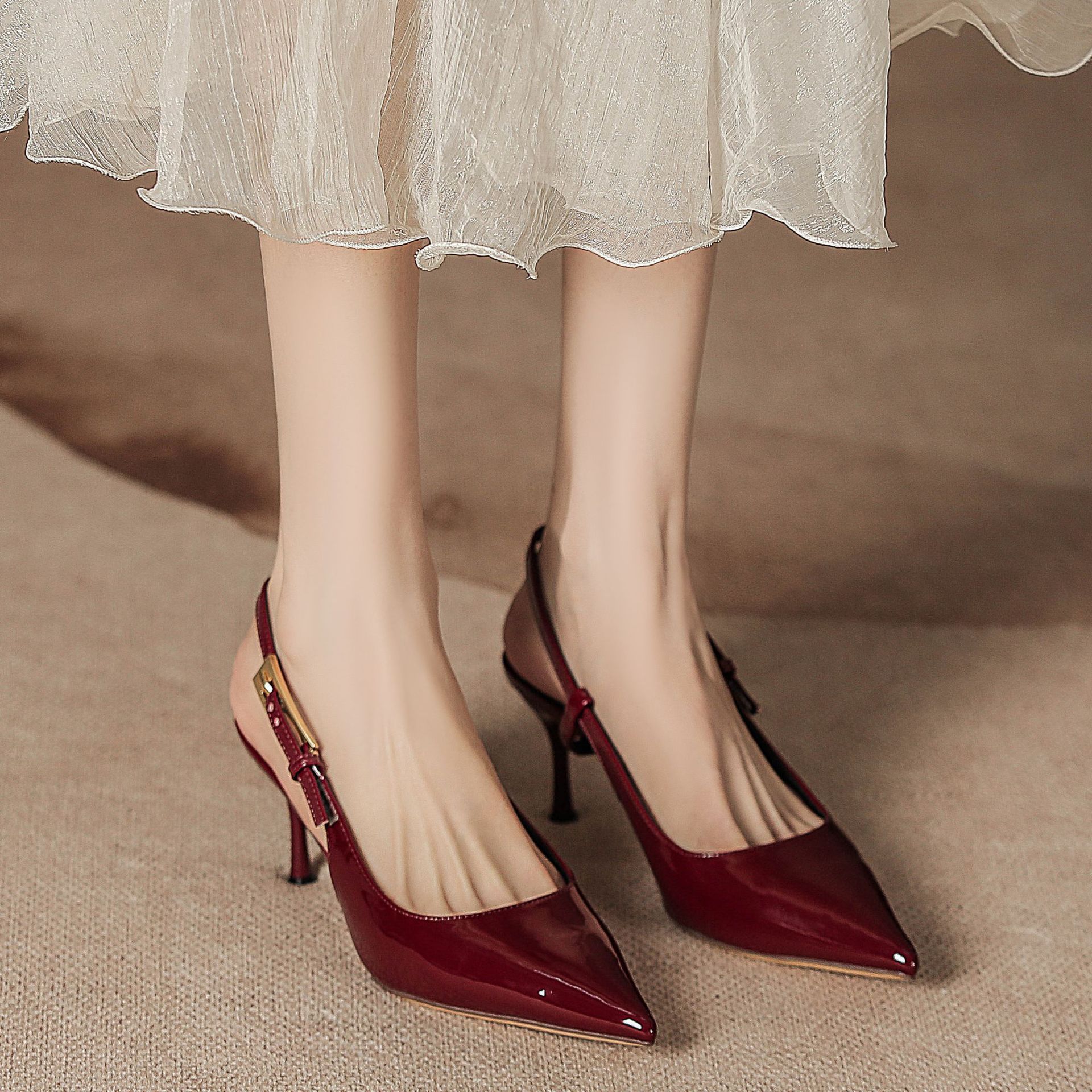 Wine-red high-heeled sandals, women's half-closed, back-open, pointed, thin-heeled shoes, chanel-style shoes, women's fashion sandals details Picture