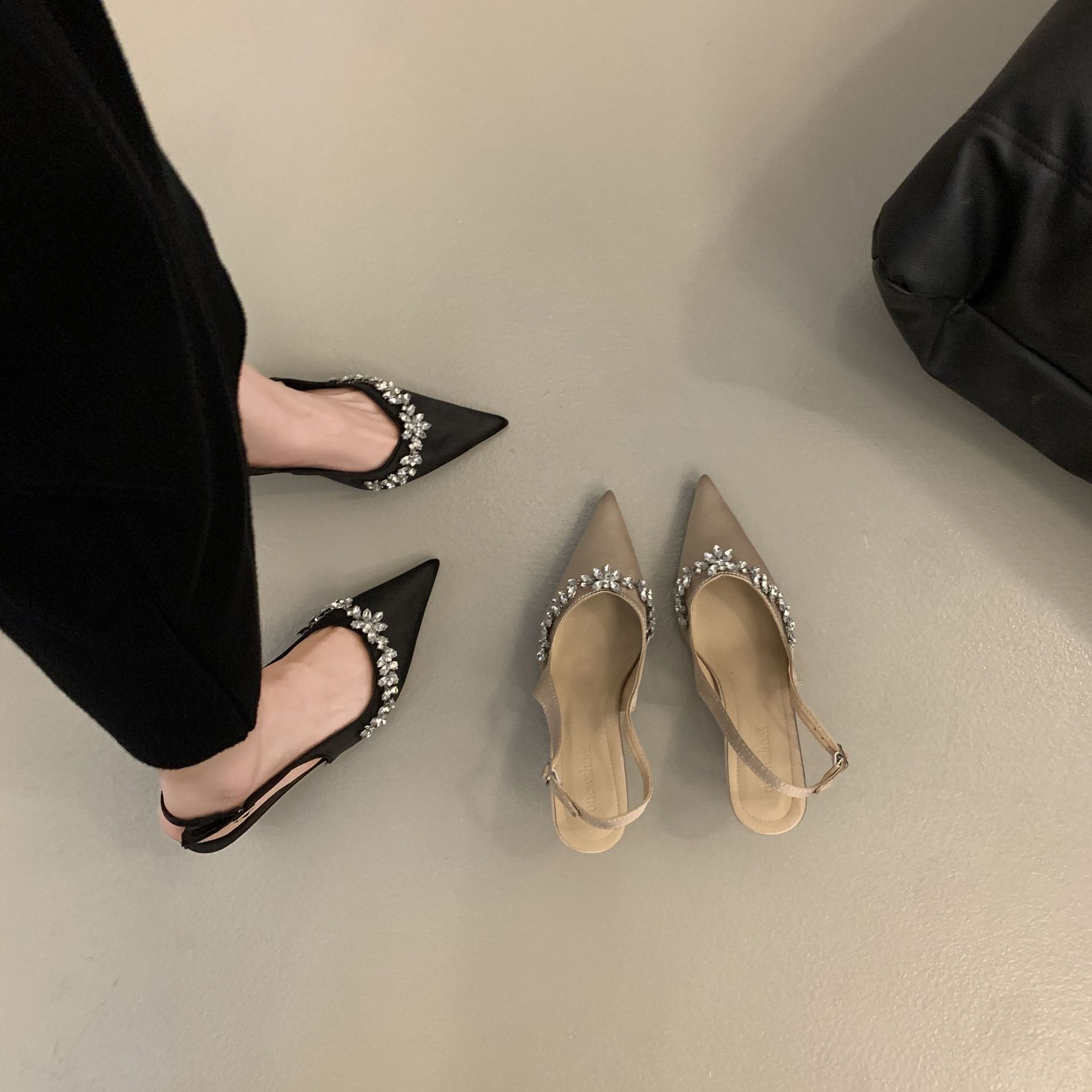 2025 New Spring and summer outfits: apricot-colored pointed-toe single shoes, high heels, thin-heeled French flip-flops, fairy shoes details Picture