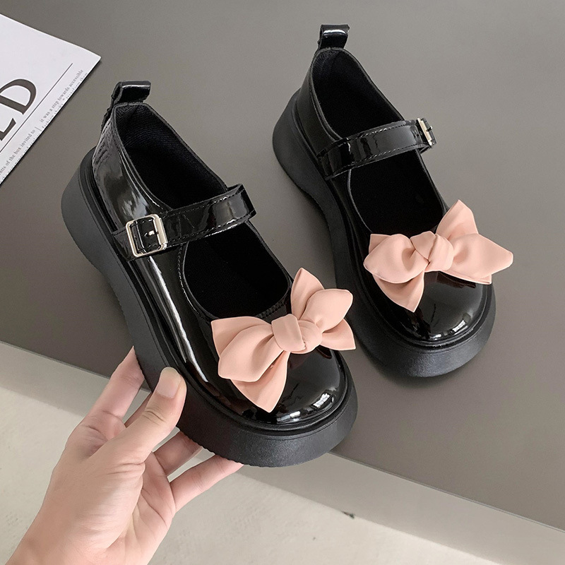 In the spring of 2025, this is a new retro, trendy style with a pink bow thick-soled small leather shoe, a casual Mary Jane single shoe for women details Picture