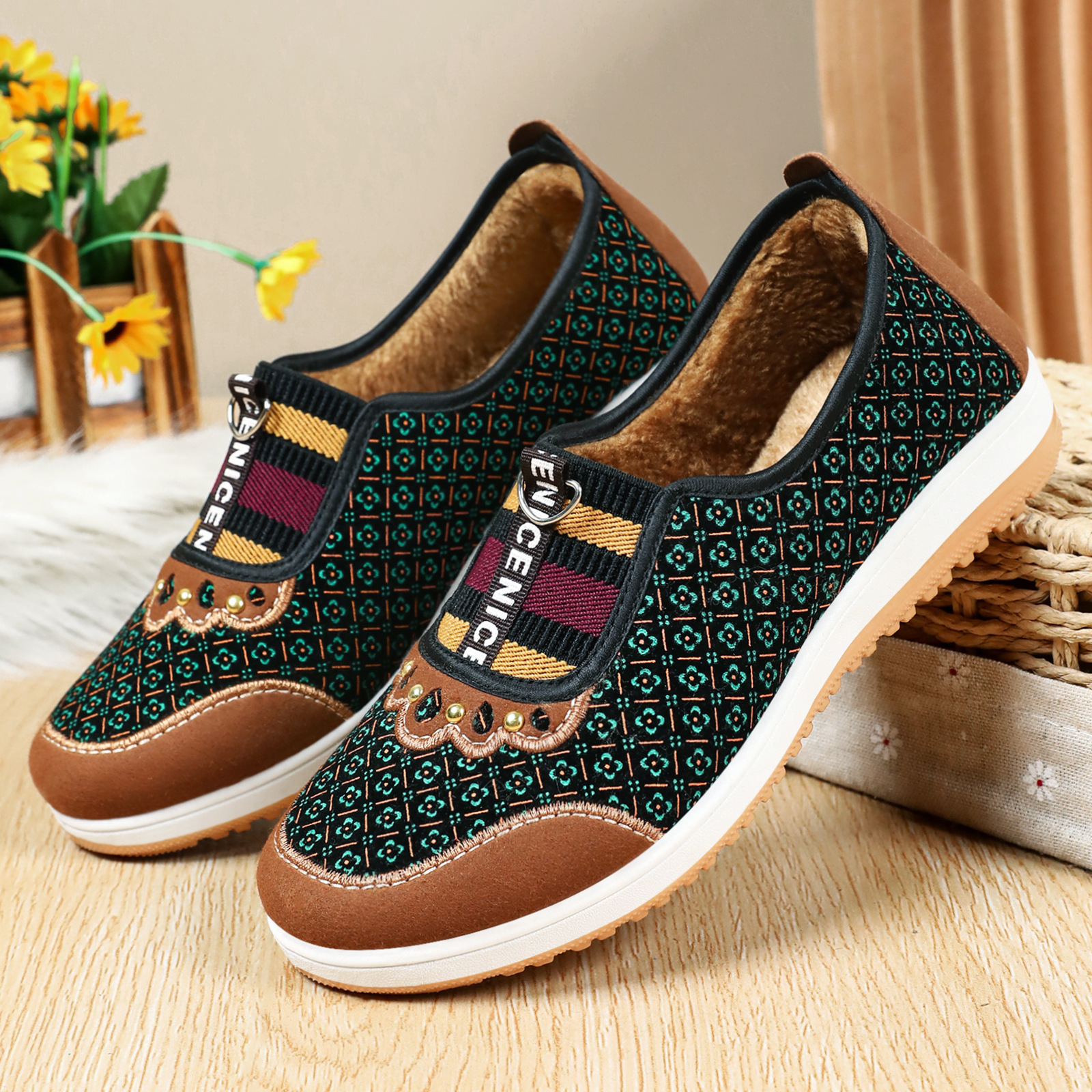 Women's cotton shoes with fleece, warm snow boots, shallow-mouthed one-foot mom shoes, cold-proof thick cloth shoes, versatile ankle boots Specification drawing