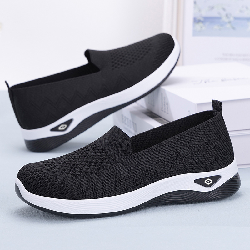 Jinshiyuan - Women's casual shoes processing and customization, Flying woven breathable Mom shoes, Old Beijing cloth shoes, versatile single shoes Application Scenario