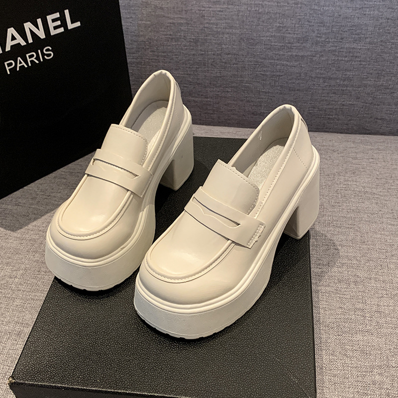 French small leather shoes for women, ultra-high heels, new Spring and Autumn 2025 vintage jk single shoes, waterproof platform, thick-soled loafers trend details Picture
