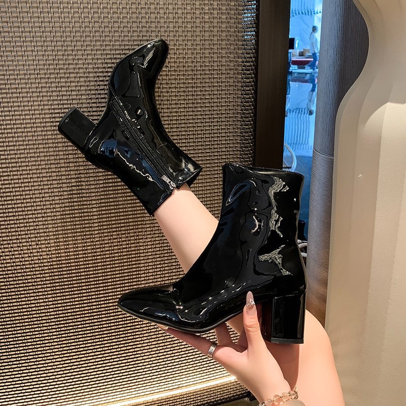 Large-sized high-heeled women's boots 2024 autumn/winter new fashion short boots, comfortable thick-heeled side zipper square toe women's Dr. Martens boots details Picture
